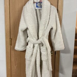 Ulta Beauty White Fleece Garment